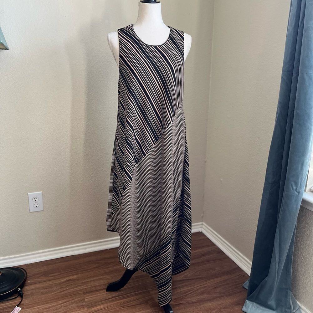 Donna Karan Black and Tan Stripe Dress Maxi Sleeveless Asymmetrical Hem Medium